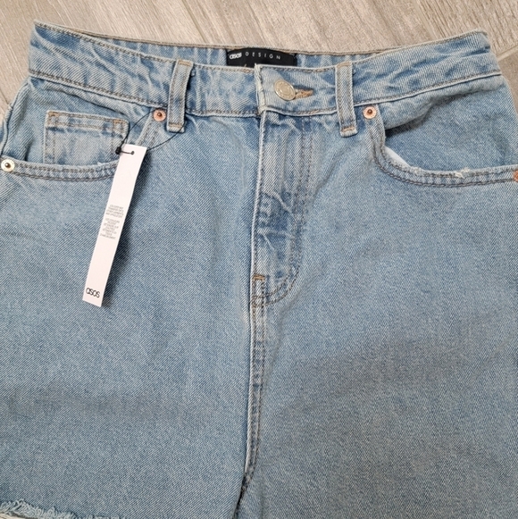 *LAST CHANCE* NWT Asos Distressed Boyfriend Jeans 26 - Picture 2 of 10
